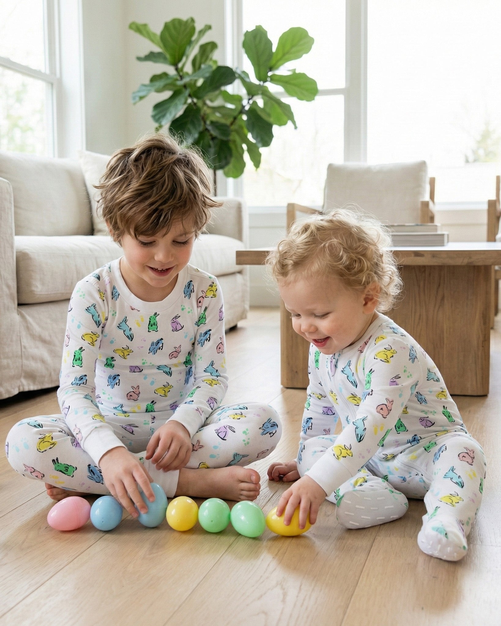 The Organic Long Sleeve Pajama Set [Bunny Hop]