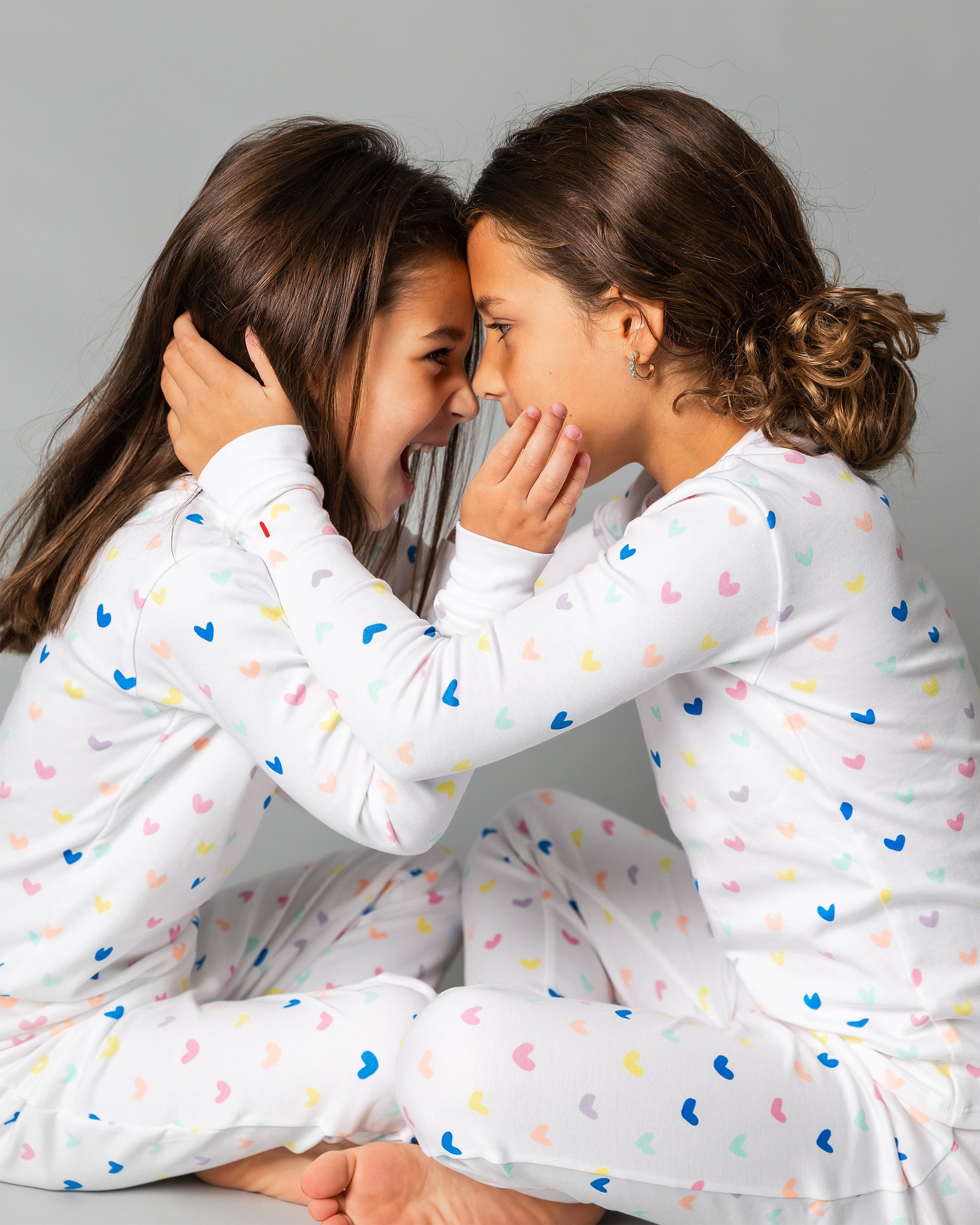 The Organic Long Sleeve Pajama Set [Rainbow Hearts]