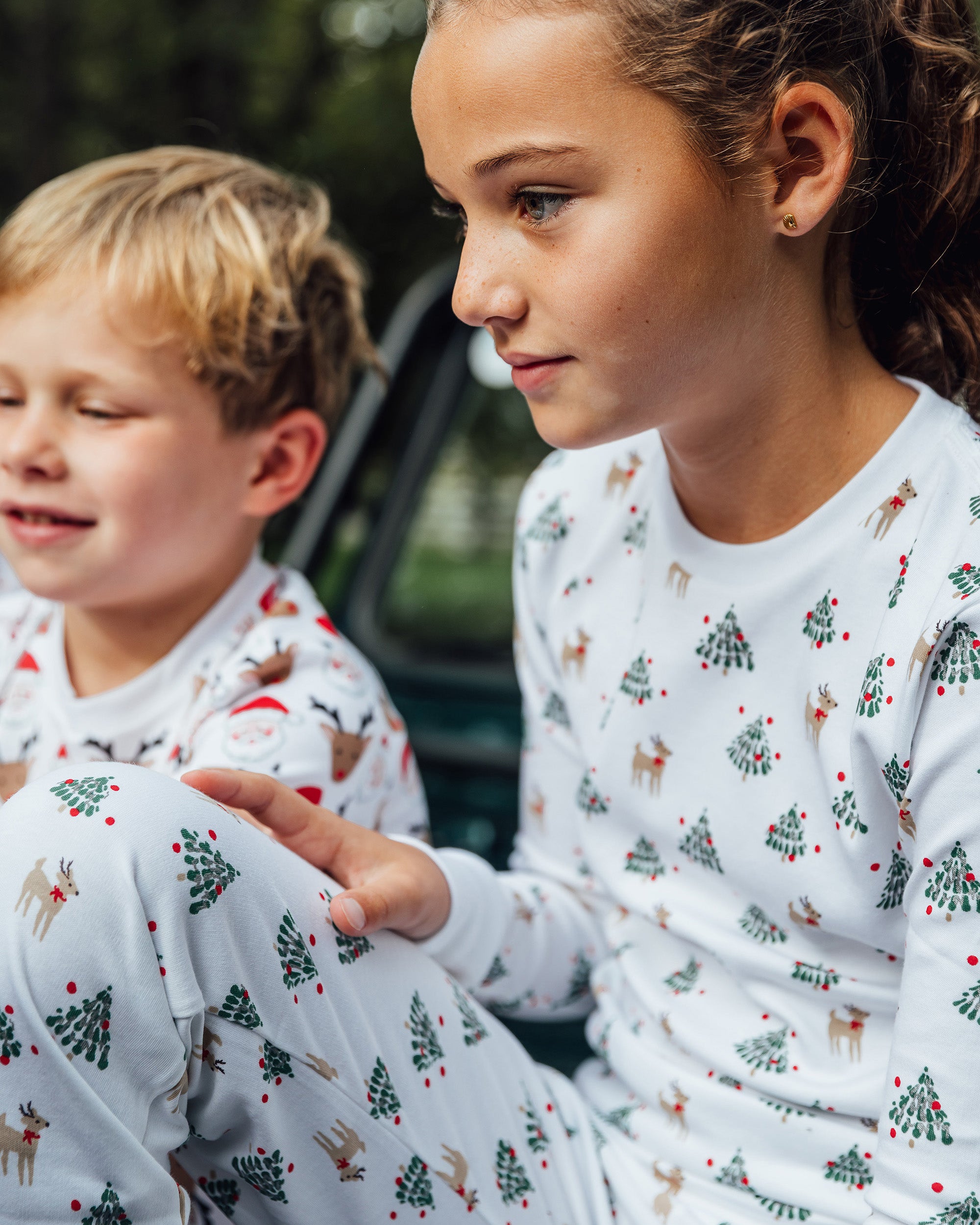 The Organic Long Sleeve Pajama Set [Tinsel Trees]