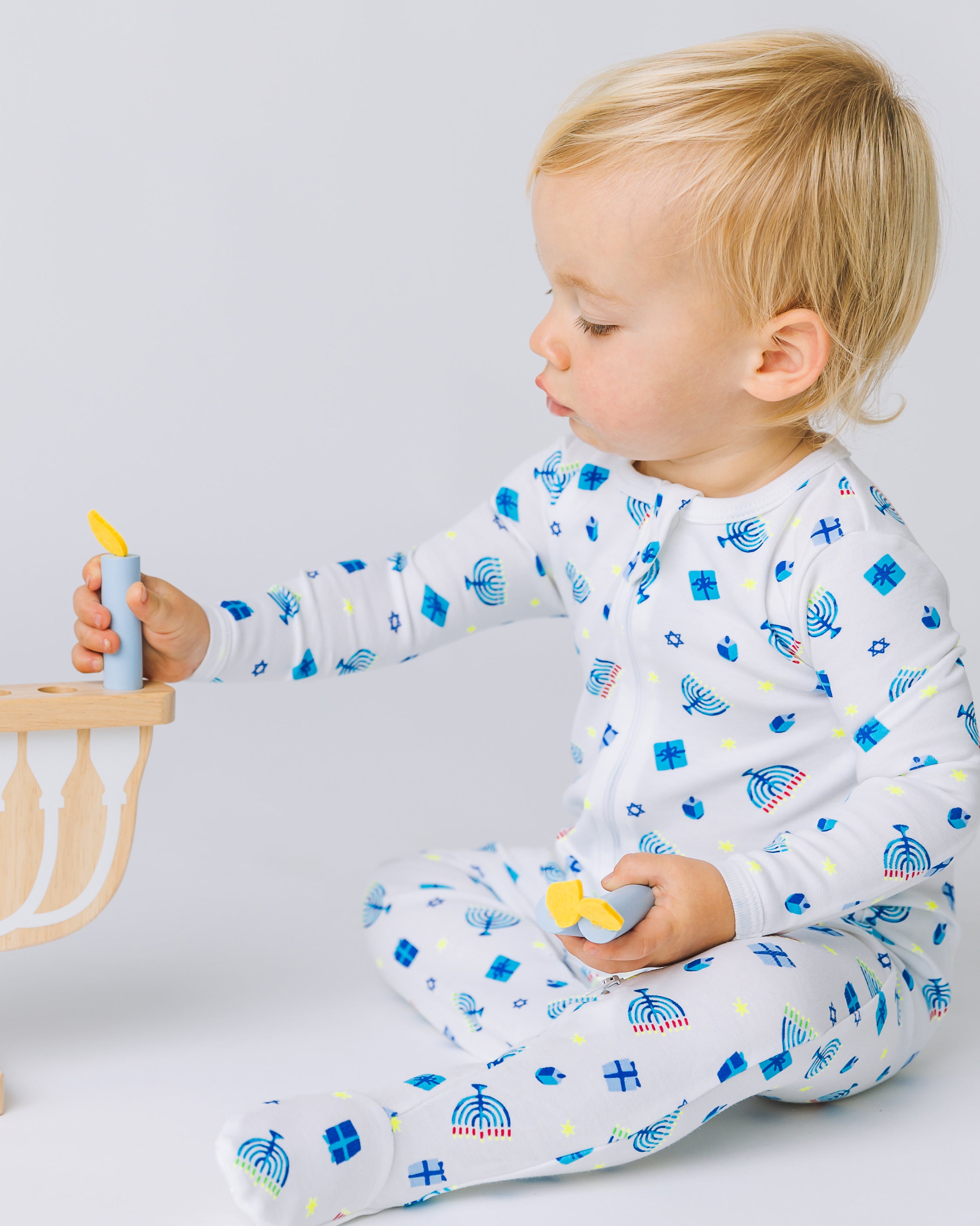 The Organic Zipper Footie [Happy Hanukkah]