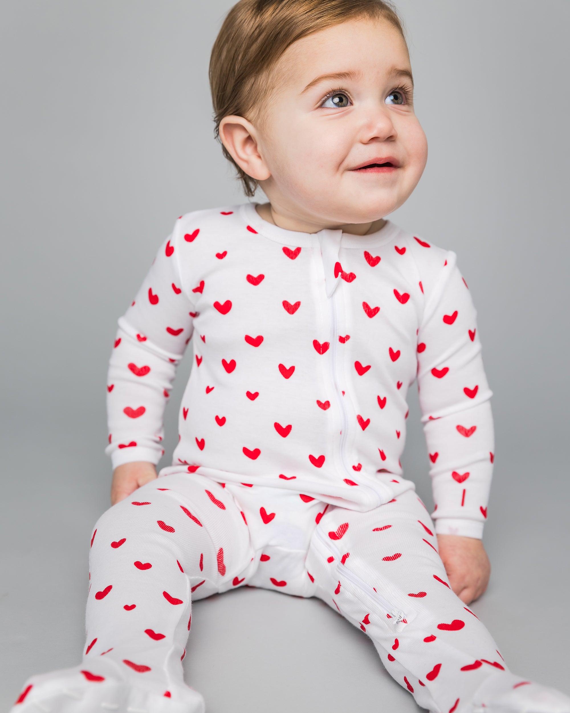The Organic Zipper Footie [Poppy Jelly Bean Hearts]